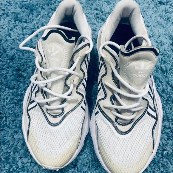 Adidas - Picture 2 of 5